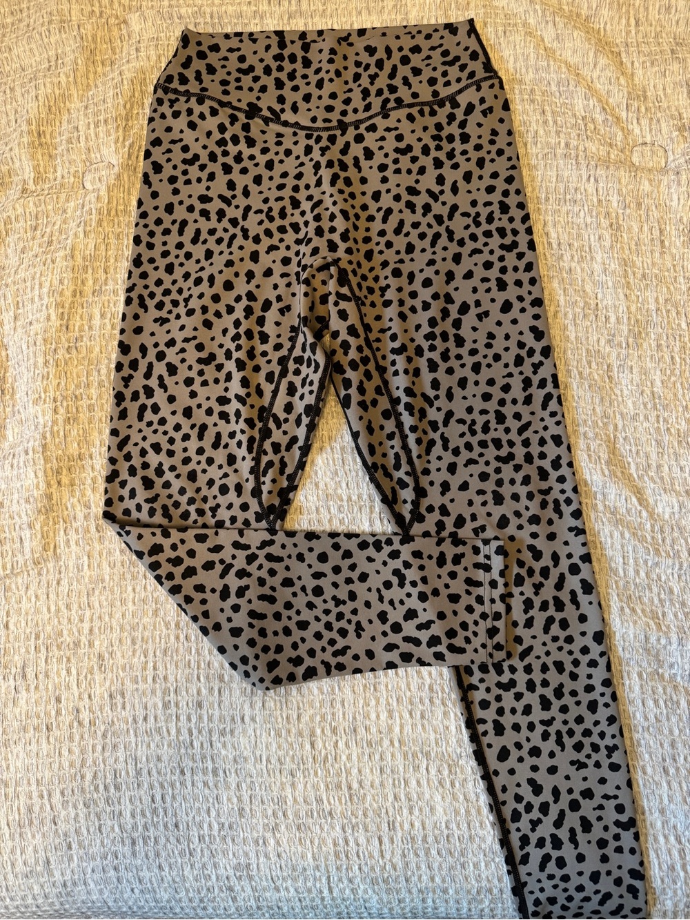 Balance Athletica Size L Snow Leopard
